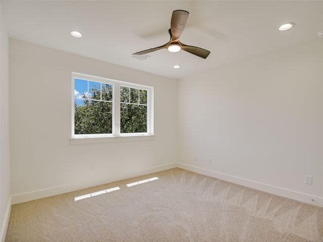 13 Rock Hollow CIR, Wimberley, TX 78676