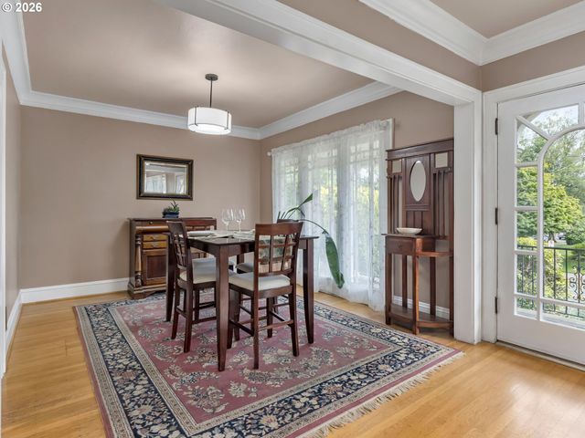 3947 Se STARK St, Portland, OR 97035