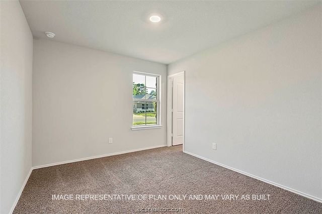 533 Harvest Lake Drive, Snook, TX 77878