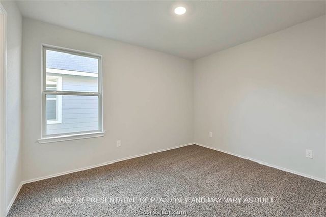 533 Harvest Lake Drive, Snook, TX 77878