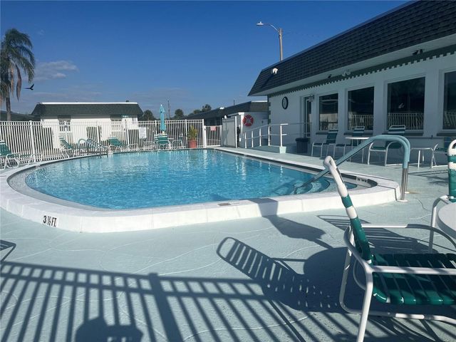 7847 39TH TERRACE N, St Petersburg, FL 33709