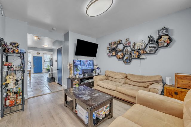 4507 S California Avenue, Chicago, IL 60632