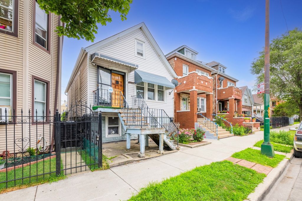 4507 S California Avenue, Chicago, IL 60632
