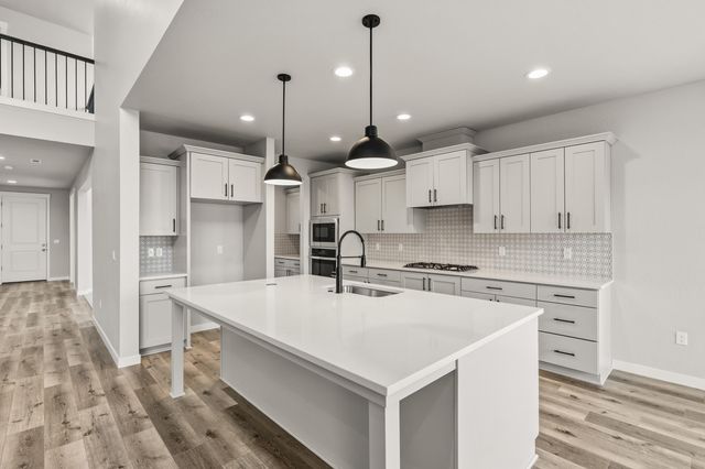 1153 Pumpkin Ridge Drive 322, Eagle Point, OR 97524