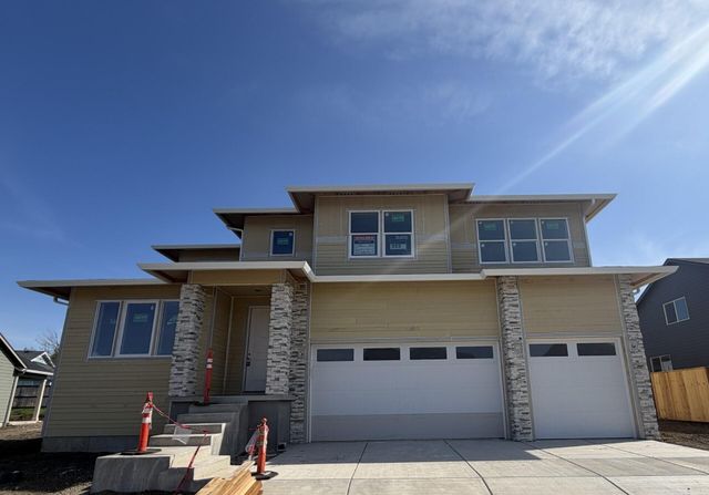 1153 Pumpkin Ridge Drive 322, Eagle Point, OR 97524