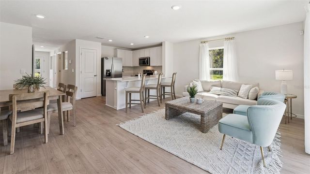 511 ZINFANDEL DRIVE, Daytona Beach, FL 32117