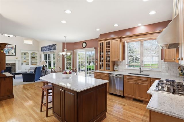 6988 Hackney Circle, Victor, NY 14564