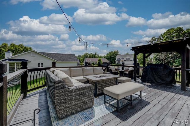 109 Emerald Isle Lane, Wentzville, MO 63385