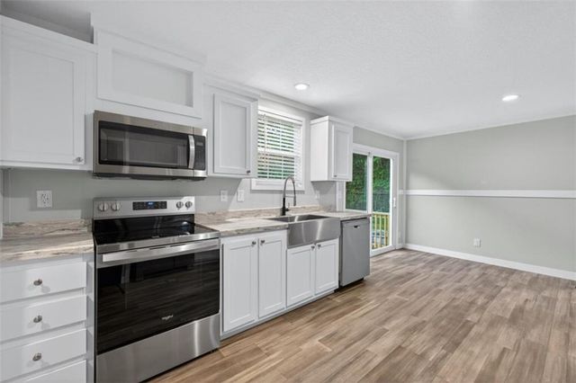 741 Thompson Lane, Loganville, GA 30052