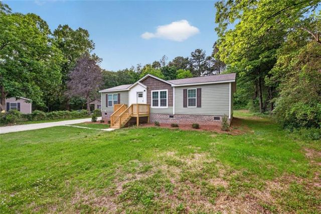 741 Thompson Lane, Loganville, GA 30052