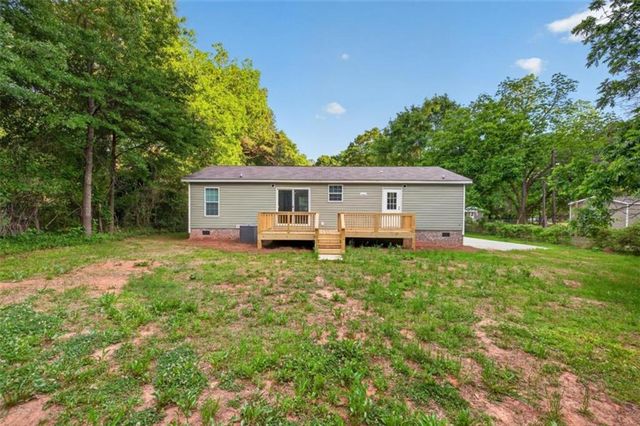 741 Thompson Lane, Loganville, GA 30052