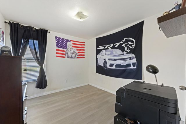 919 Fleetwood Cove Drive, Grand Prairie, TX 75052