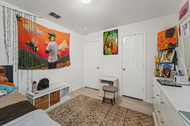 919 Fleetwood Cove Drive, Grand Prairie, TX 75052