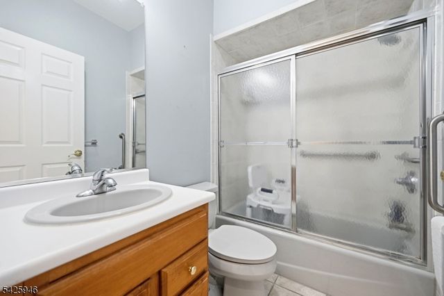 56 Burnet Hill Rd, Livingston Twp., NJ 07039