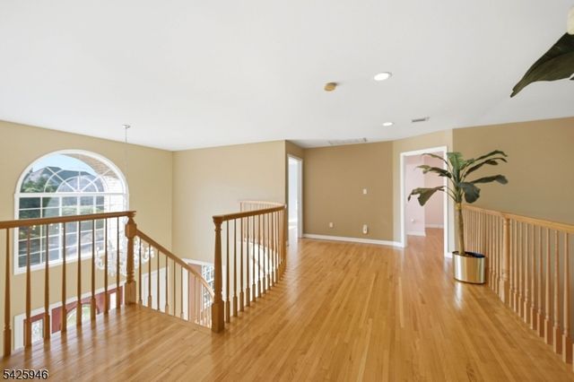 56 Burnet Hill Rd, Livingston Twp., NJ 07039