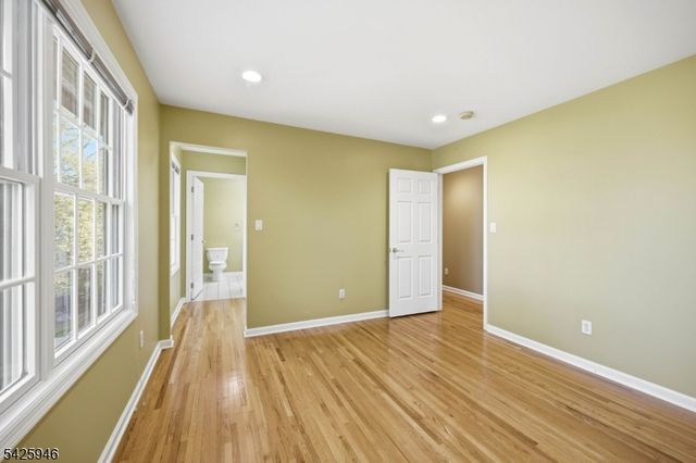 56 Burnet Hill Rd, Livingston Twp., NJ 07039