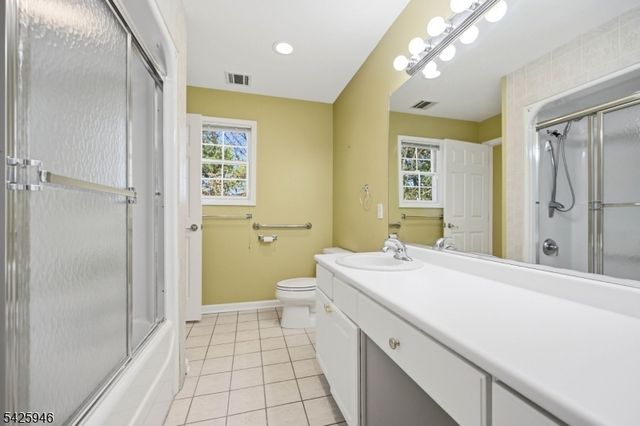 56 Burnet Hill Rd, Livingston Twp., NJ 07039