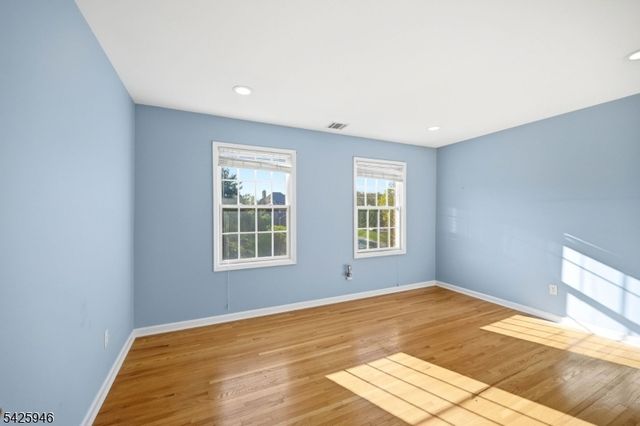 56 Burnet Hill Rd, Livingston Twp., NJ 07039