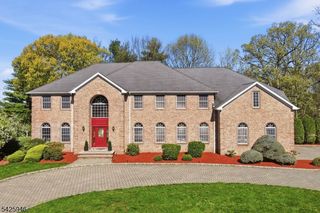 56 Burnet Hill Rd, Livingston Twp., NJ 07039