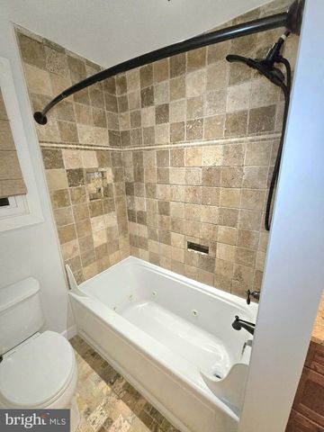 30 CLARK DR, Barrington, NJ 08007