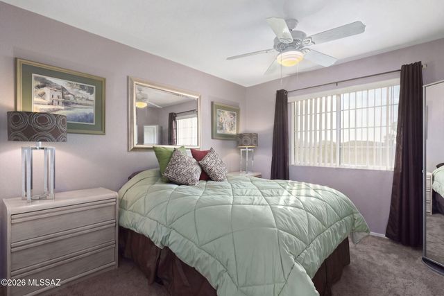 8816 N Old Well Place, Tucson, AZ 85743
