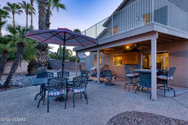 8816 N Old Well Place, Tucson, AZ 85743