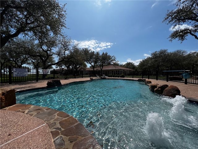 19 Royal Oaks Circ, Fulton, TX 78358