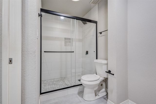 3161 Golden Oak, Farmers Branch, TX 75234