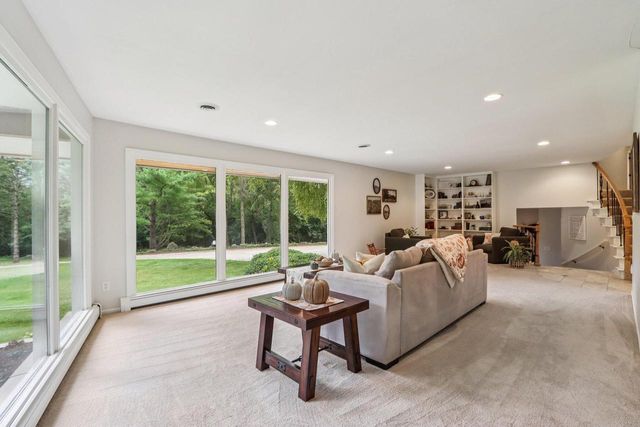 W350S3525 Waterville ROAD, Oconomowoc, WI 53066