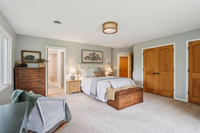 W350S3525 Waterville ROAD, Oconomowoc, WI 53066