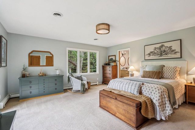 W350S3525 Waterville ROAD, Oconomowoc, WI 53066