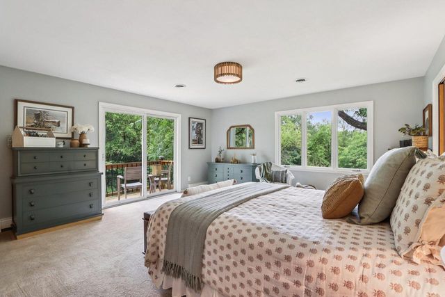 W350S3525 Waterville ROAD, Oconomowoc, WI 53066