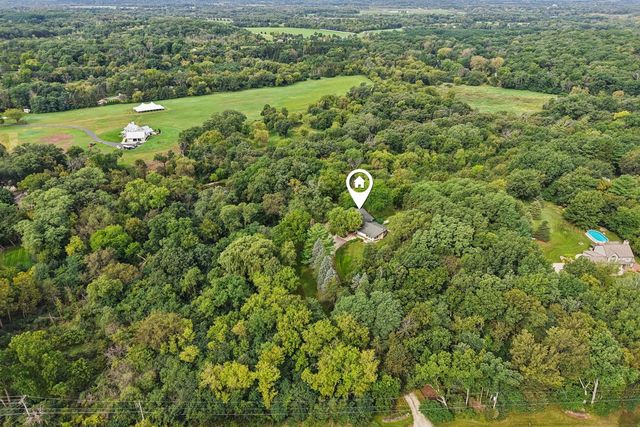 W350S3525 Waterville ROAD, Oconomowoc, WI 53066
