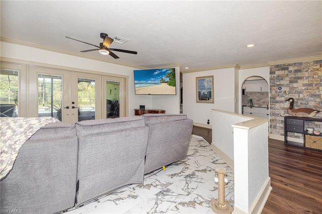 2507 LAKEVIEW DR, Lehigh Acres, FL 33936