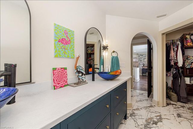 2507 LAKEVIEW DR, Lehigh Acres, FL 33936