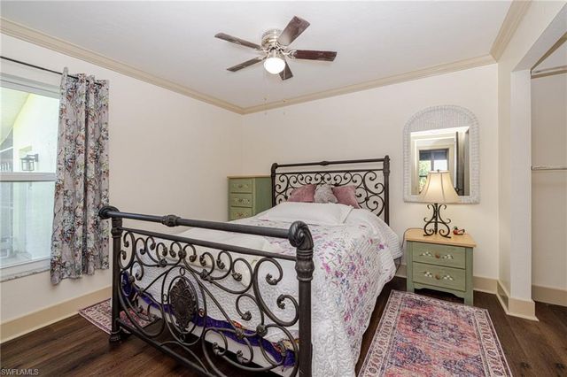 2507 LAKEVIEW DR, Lehigh Acres, FL 33936