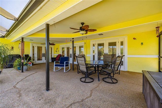 2507 LAKEVIEW DR, Lehigh Acres, FL 33936