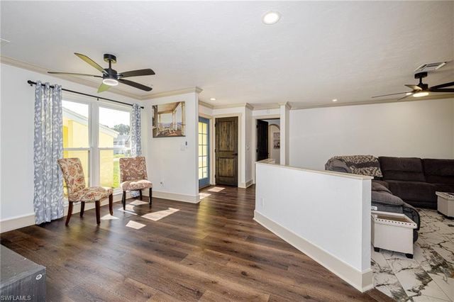 2507 LAKEVIEW DR, Lehigh Acres, FL 33936