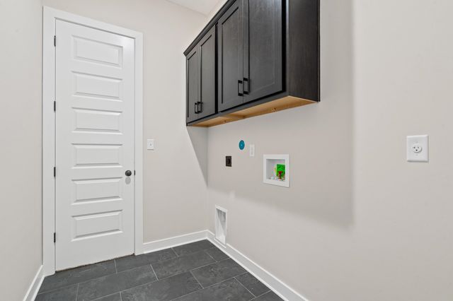 5061 FAIRY MEADOW CV, Arlington, TN 38002