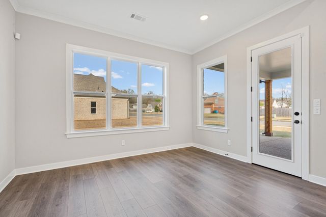 5061 FAIRY MEADOW CV, Arlington, TN 38002