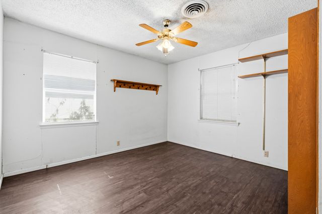 104 Forest Lane, Hillsboro, TX 76645