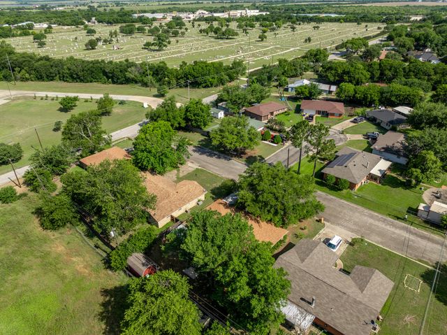 104 Forest Lane, Hillsboro, TX 76645