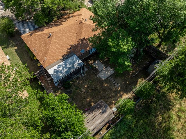 104 Forest Lane, Hillsboro, TX 76645