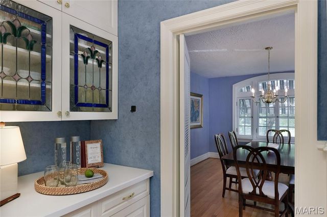 418 Mission Court, University City, MO 63130