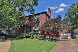 418 Mission Court, University City, MO 63130