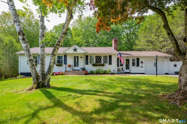 27 Woodcrest Drive, Bristol, CT 06010