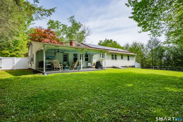 27 Woodcrest Drive, Bristol, CT 06010