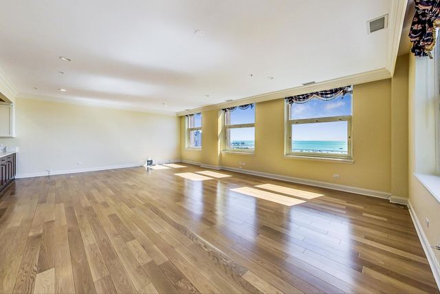 330 S Michigan Avenue 1705, Chicago, IL 60604