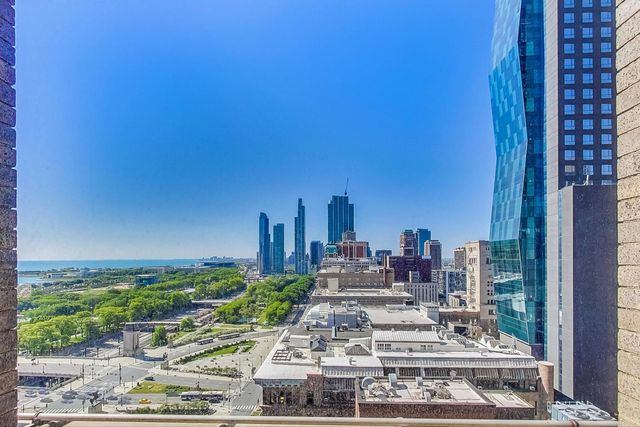 330 S Michigan Avenue 1705, Chicago, IL 60604