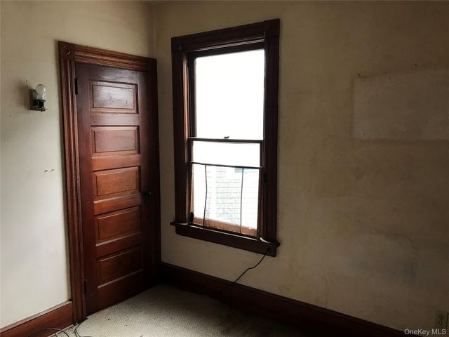9 GRAY Street, Poughkeepsie, NY 12603